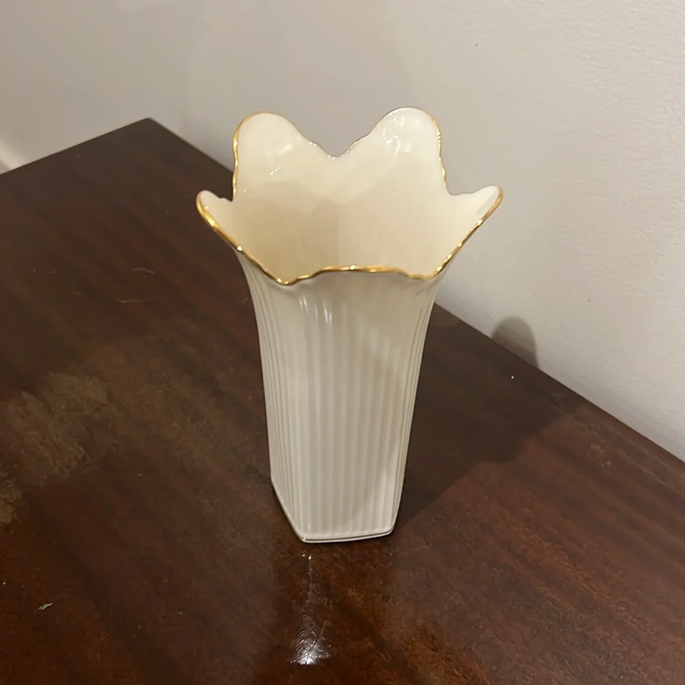 Vintage Lenox Vase - Picture 4 of 5